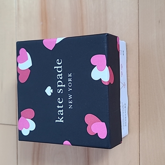 New Kate Spade rock solid heart pendant and mini studs boxed set- pink, gift - Picture 8 of 10